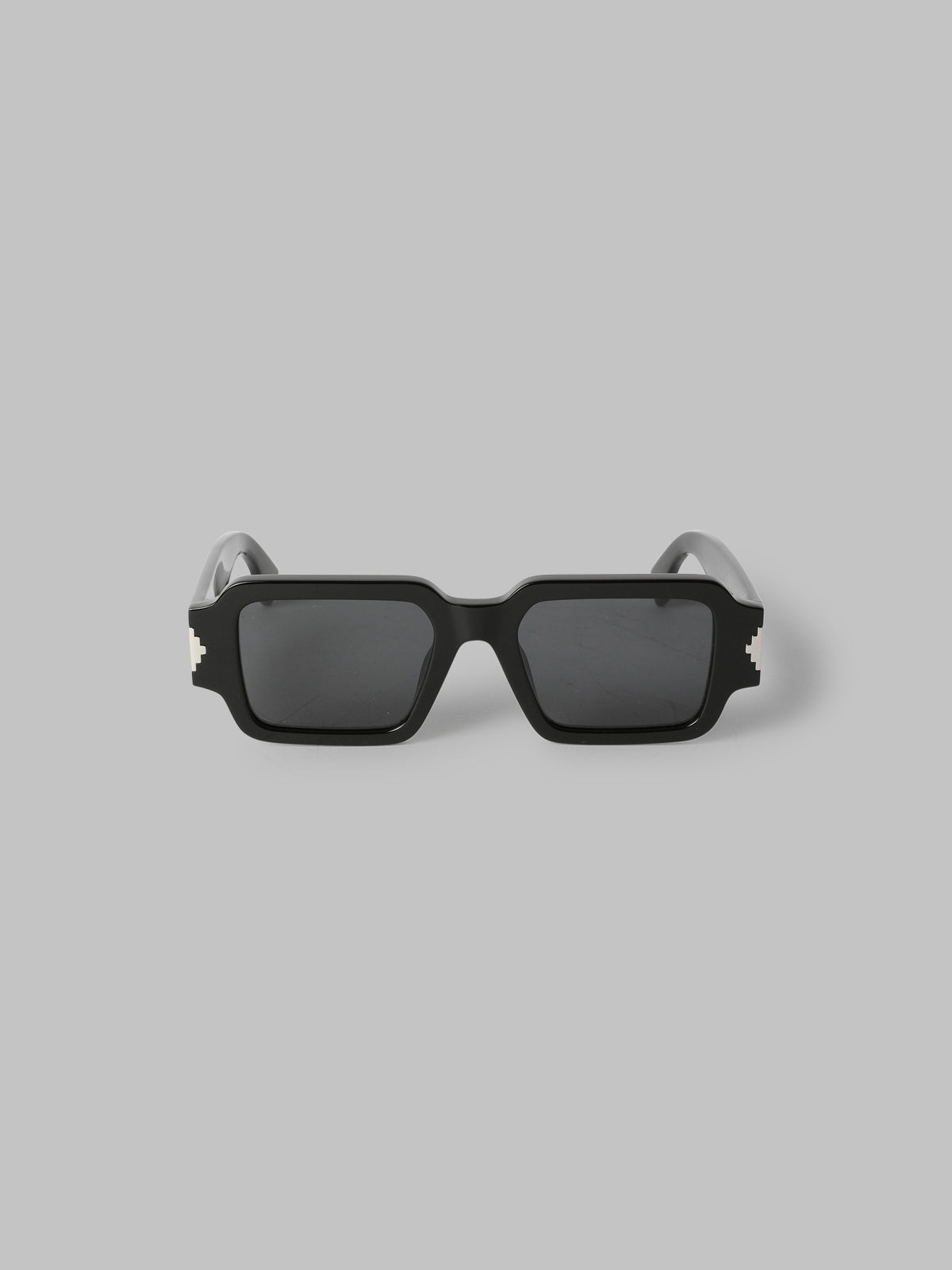 Maiten  Black Dark Grey