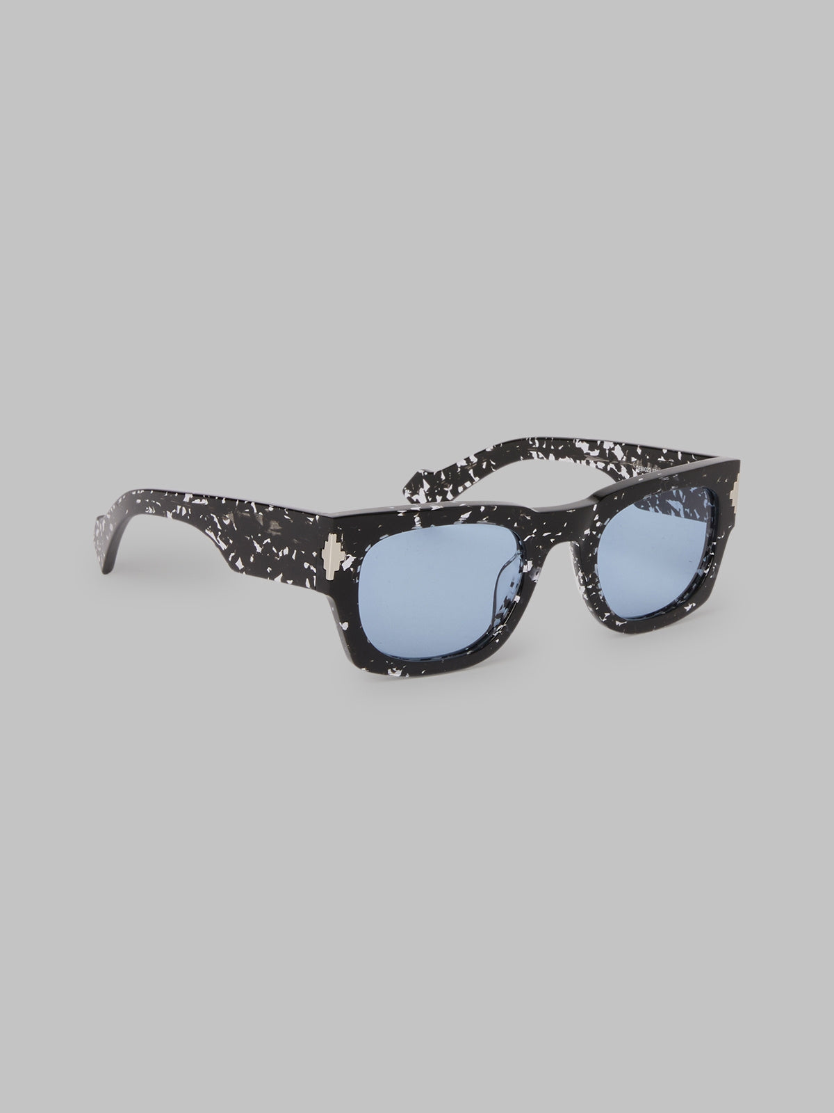 Calafate  Black Havana Blue