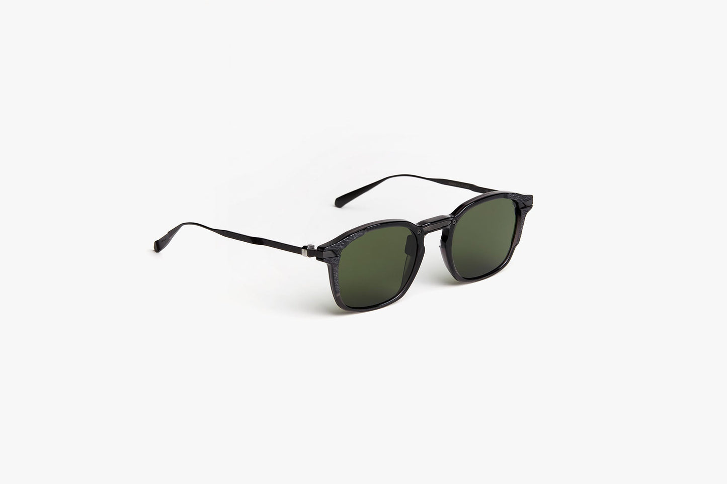 Inceptus 02-C1 Black with Green Lenses