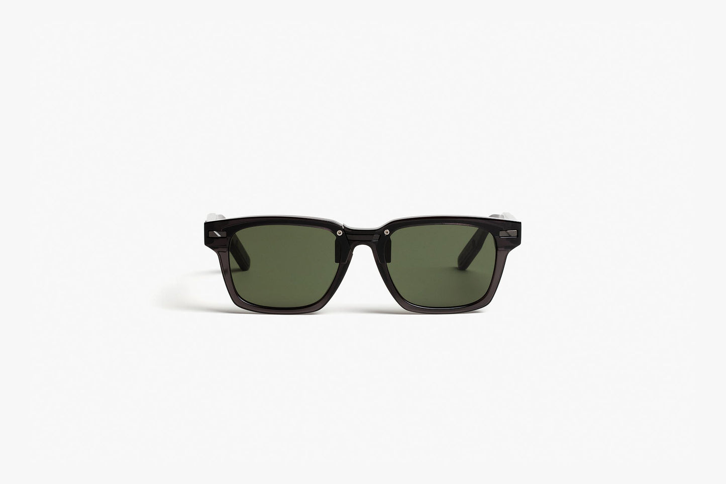 Momentum 05-C1 Crystal Black with Green Lenses