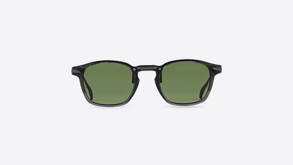 AM02 F Black With Flash Green Lenses